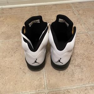 Air Jordan 5 (White/Gold)